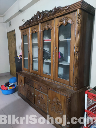 Wall cabinet